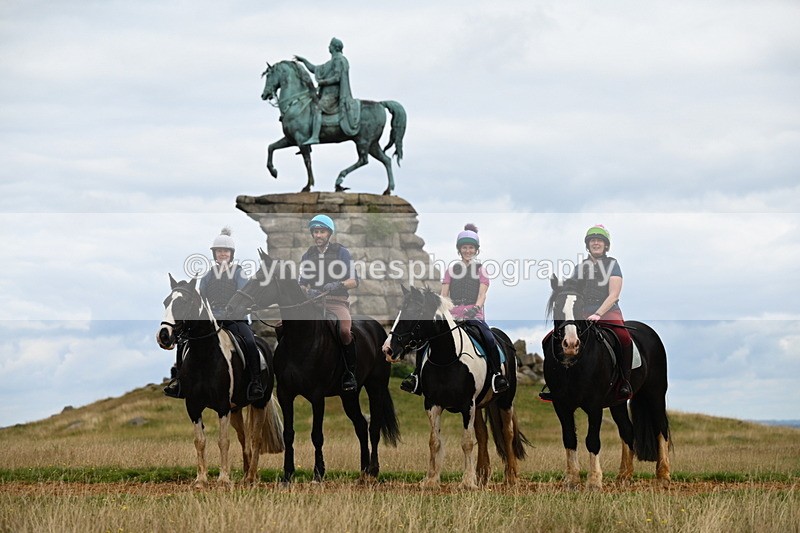 DSC_6429 - Time at Statue 12:17 to 12:44
