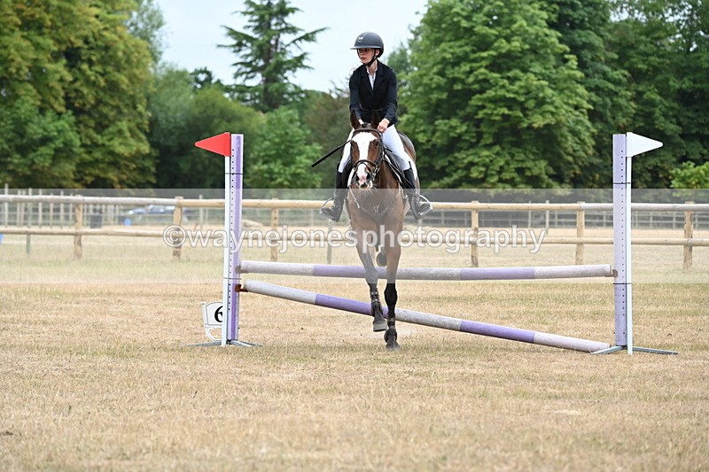 WJ6_0584 - Class 14 Intermediate Jumping 75cm