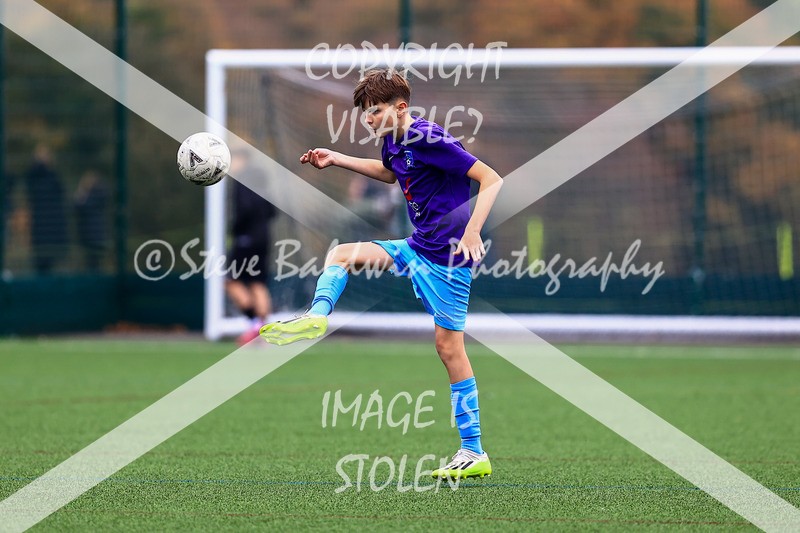 1DX30635 - 2025-10-12 FC Abbey Meads U14 Orange V Kingsdown Lions U14