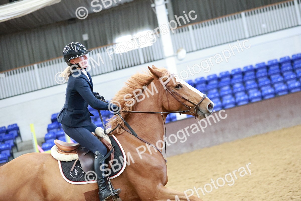 SBM_004076 - Class 11 - Senior Newcomers - 1.10m