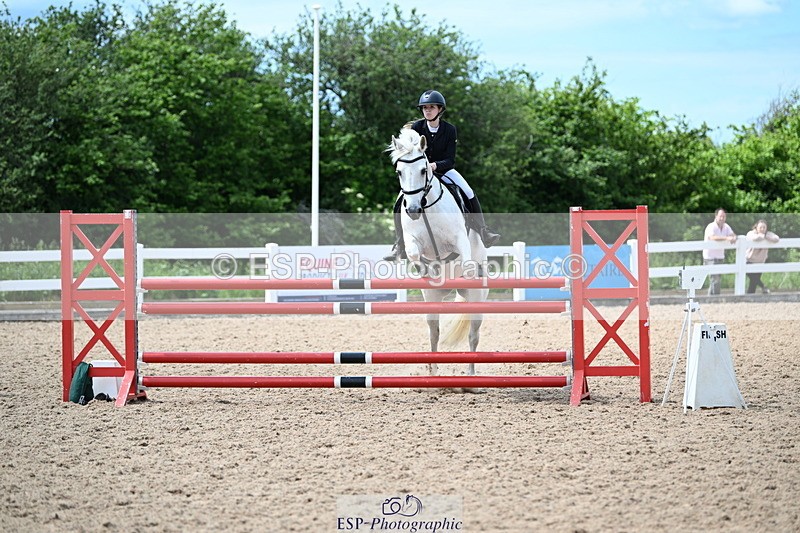 240608A-150427-01529 - Cls 11 Pony Newcomers and 1m Open