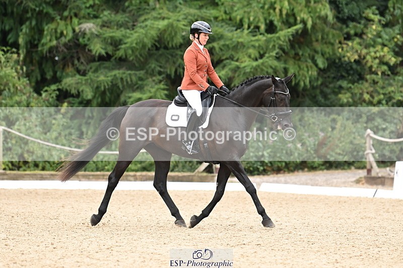 250808A-103430-00142 - 158-Charlotte.Dicker-Devaldi's.Kiss