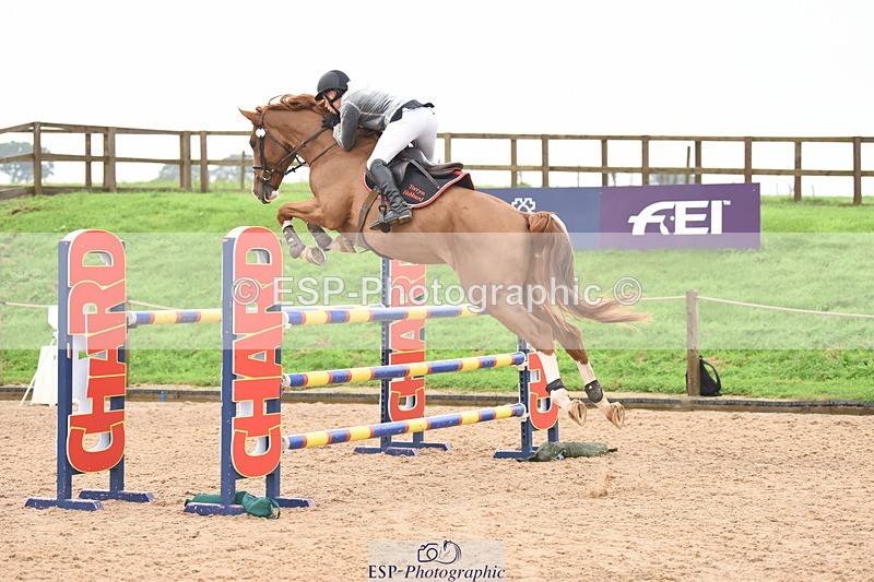 230916A-105258-03936 - Cls 14 Snr Foxhunter