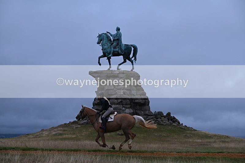 DSC_2490 - Time at Statue 12:34 to 12:56