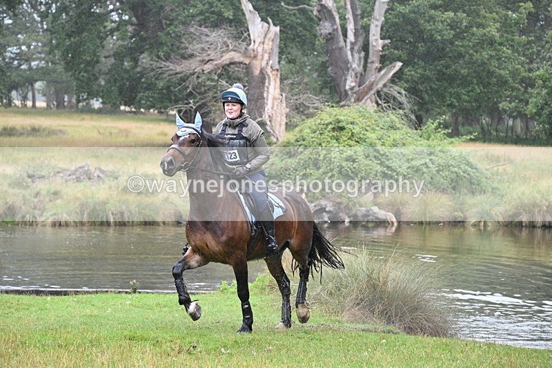 WJ7_9051 - Time at Water 11:53 to 12:23