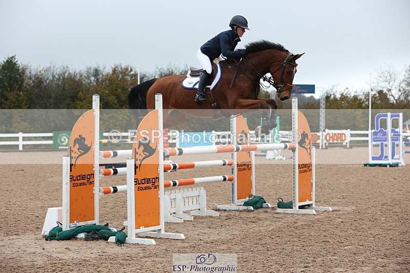 231112A-133936-04590 - Cls 20 Newcomers & 1.10m Open