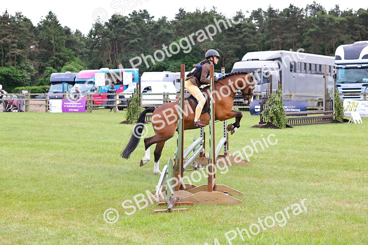 SBM_09549 - Class 44-45 - LIHS BSPS Open Nursery and Cradle Stakes