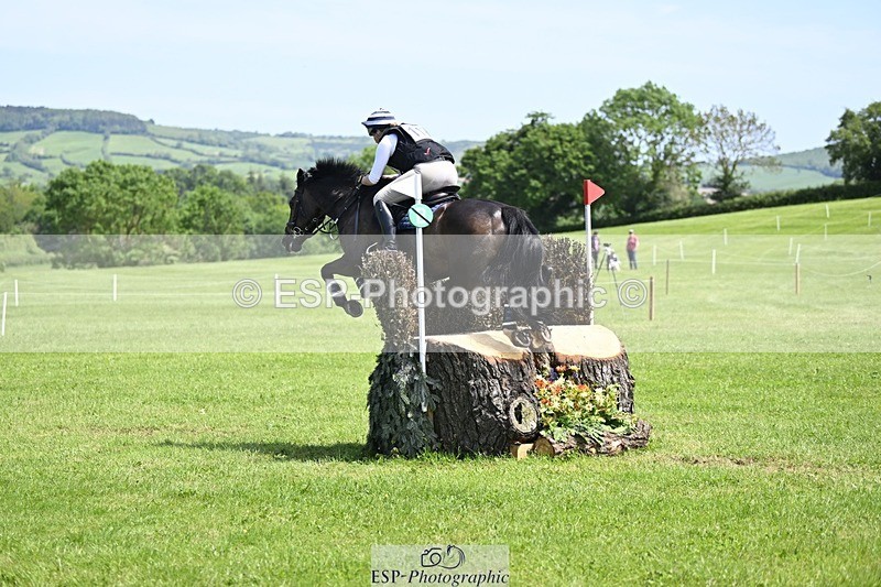 240525-131410-13671 - 113-MONANORE_GOLD-Jemima_Hughes