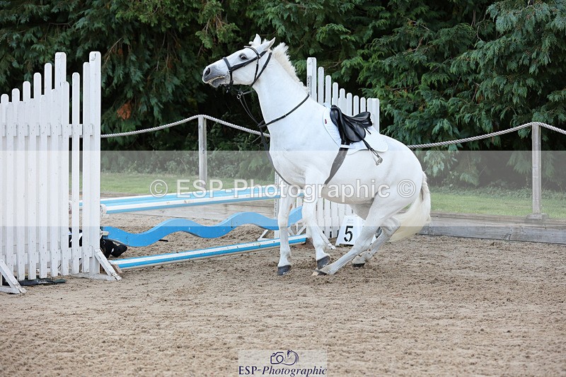 240823X-085556-14317 - 60cm R1 8.30 to 10.00