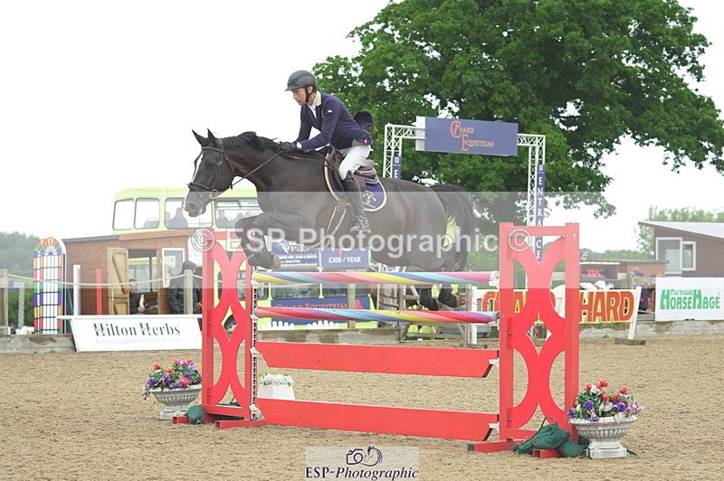 230730A-132834-10101 - Cls 27 Chard Grand Prix