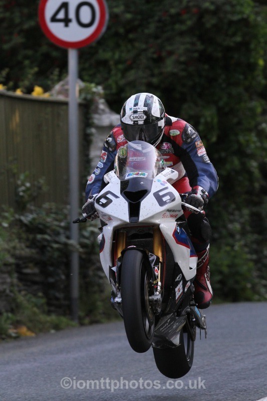 Michael Dunlop BMW / BMW/Hawk Racing - Friday Practice - Solos
