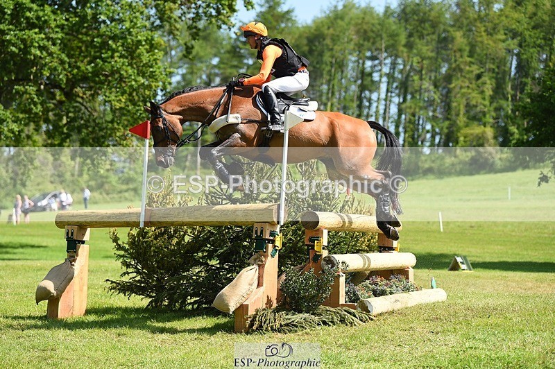 230527-105254-09036 - 260-LOW_MOOR_LUCKY-Tom_Woodward-XC