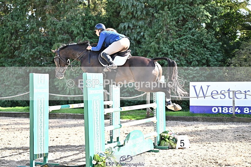 260906A-161317-04608 - Cls 24 Snr Foxhunter