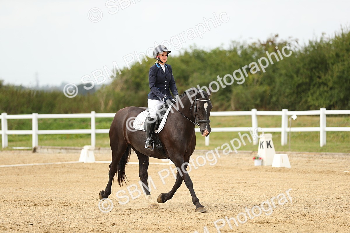 SBM_017745 - Class 14 - Novice 23 - 13.52-14.55