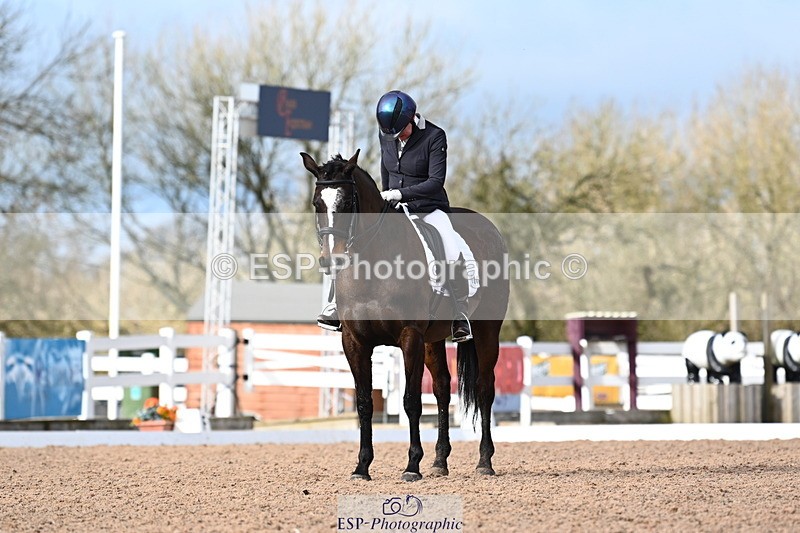 240218A-143307-08672 - 184-jeanette.male-Langaller.Future.Star