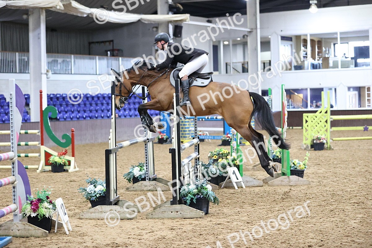 SBM_006057 - Class 16 - Senior Newcomers - 1.10m Open