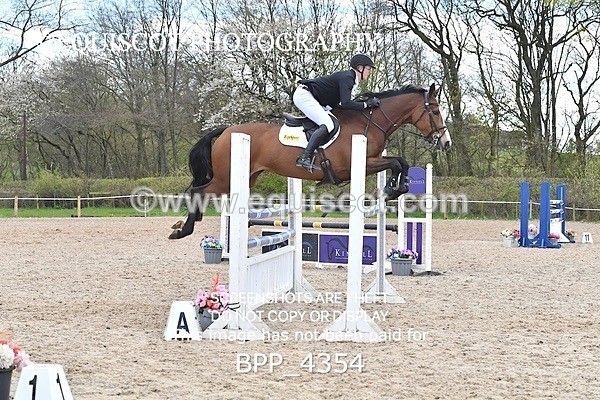 BPP_4354 - CLASS 8 FRI Senior Foxhunter/ 1.20m Open