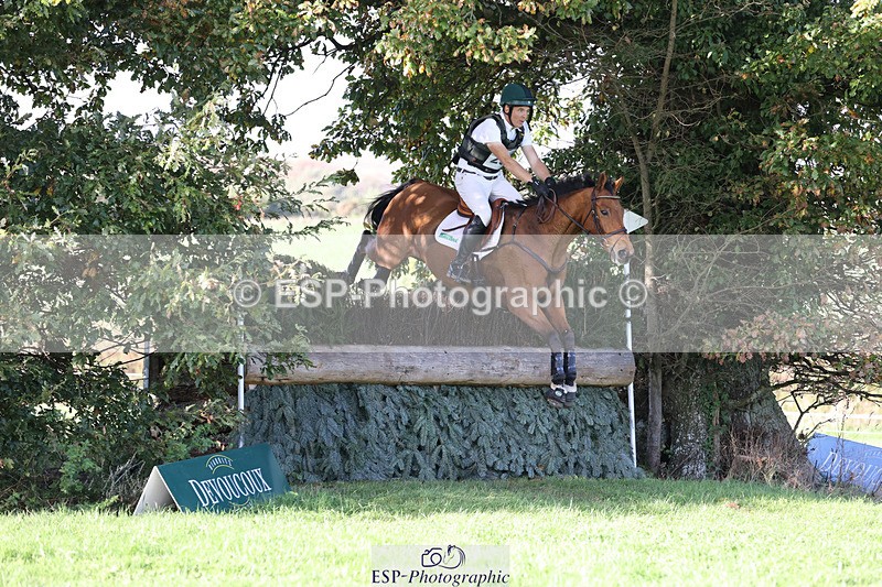 241025-144220-09133 - 233-Padraig.Mccarthy-LADY.OPHELIA