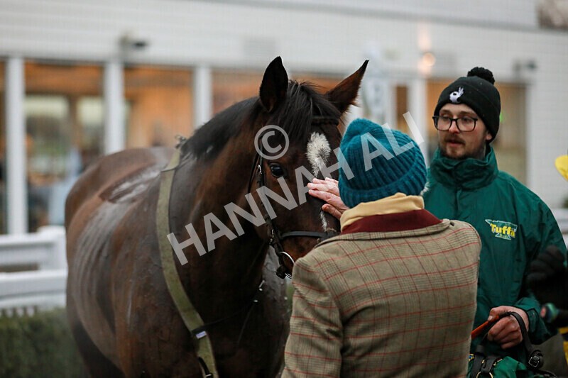 100225-Race 4-Onesoc-5870 - Race 4