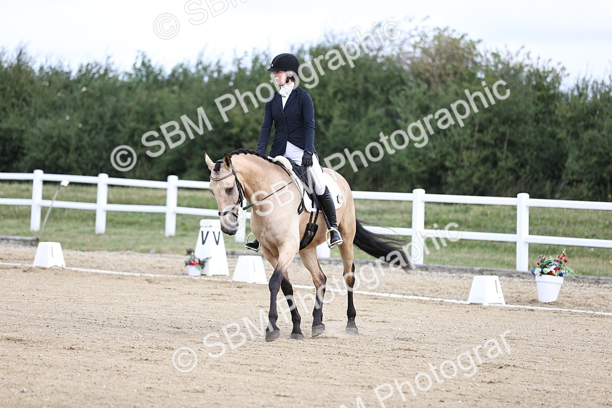 SBM_015314 - Class 14 - Novice 23 - 9.05-10.08