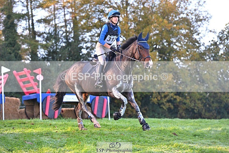 241026-095835-11083 - 312-Charlotte.Bradbury-KENSINGTON.EMPIRE