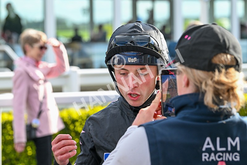 240424-Race 7-Fly Pass-8632 - Race 7