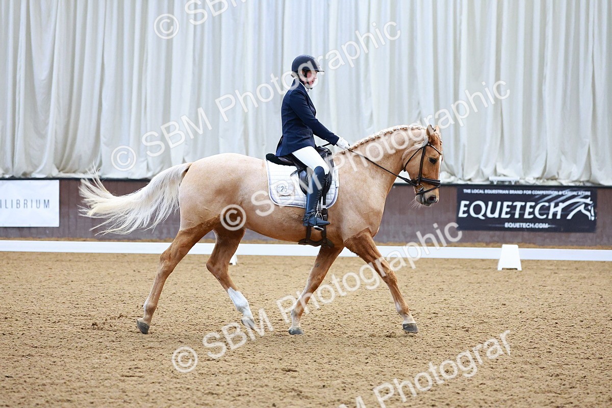 SBM_001241 - Class 18-15-16-22 - Elementary 5 Novice 5-Novice 6