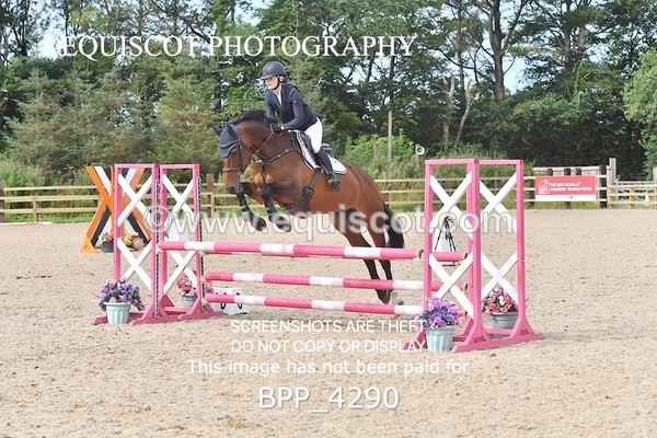 BPP_4290 - CLASS 12 SUN Senior British Novice/ 90cm Open