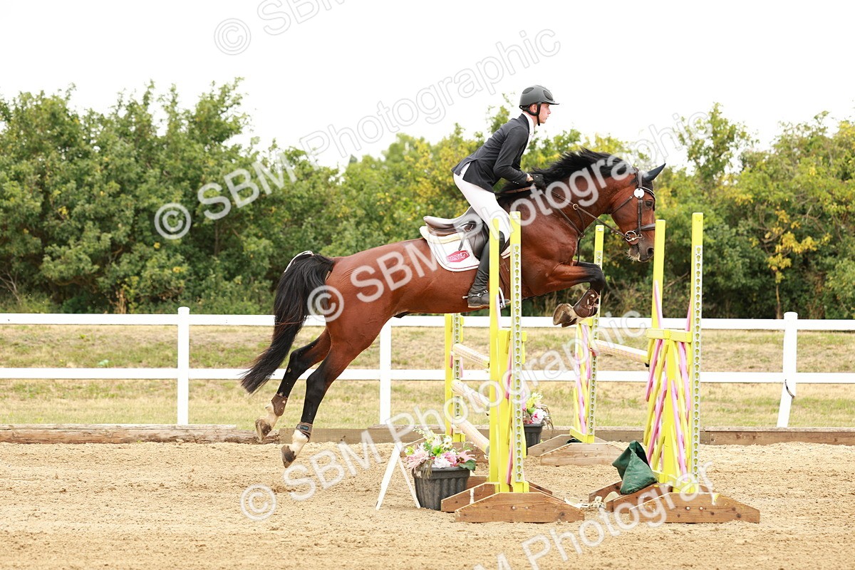 SBM_016622 - Class 20 - Senior Newcomers - 1.10m