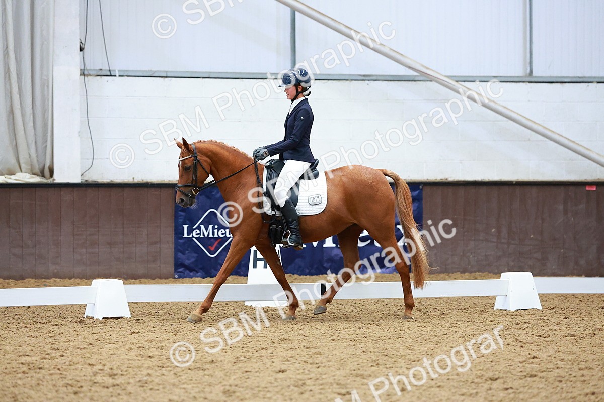 SBM_005001 - Class 12 - E2 - Championship 16.10-17.20