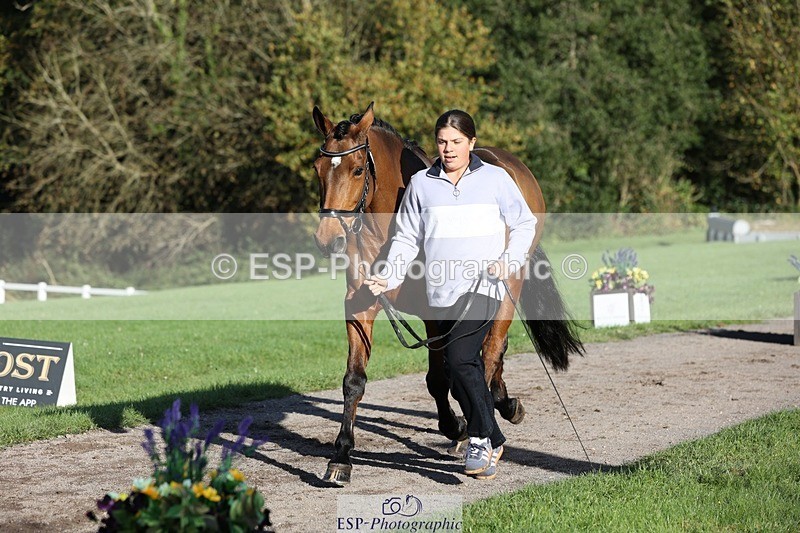 241027-092429-15266 - 373-Isabelle.Thwaite-BEACH.LADY