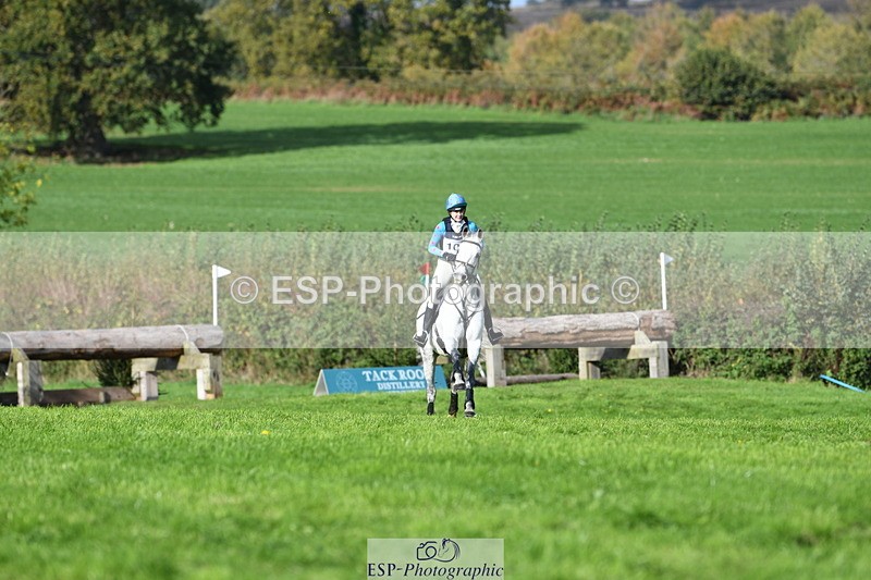 251024A-120202-09118 - B-109-Zoe.Davies