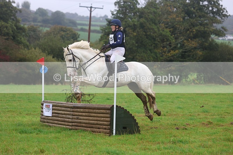 3E7A1423 - Class 2: 70cm: Half Roll Top