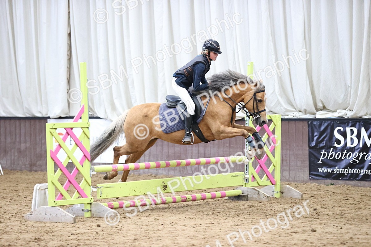 SBM_001351 - Class 5 - Henlow Veterinary Hospital 70cm