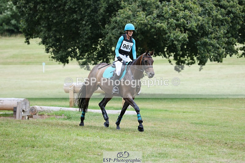 240825X-175808-38450 - 80cm XC 17.30 to End