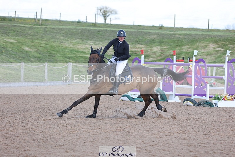 240419A-160803-09173 - Cls 10, 2 Star Big Tour 145cm  15.45 to 16.35 break