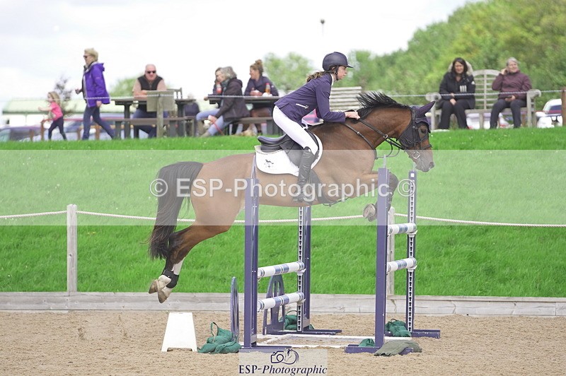 230806A-123150-01994 - Cls 14 Snr Foxhunter & 1.20m Open