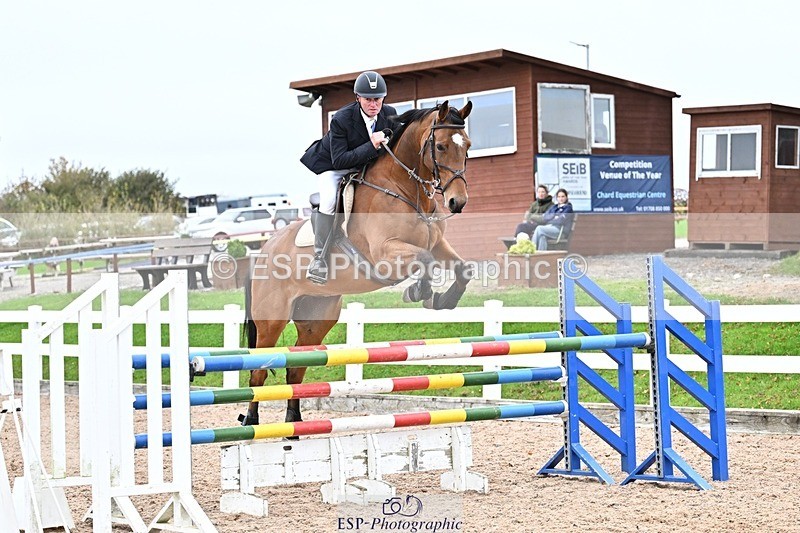 251015-134548-00646 - Cls 4 Newcomers and 1.10m Open