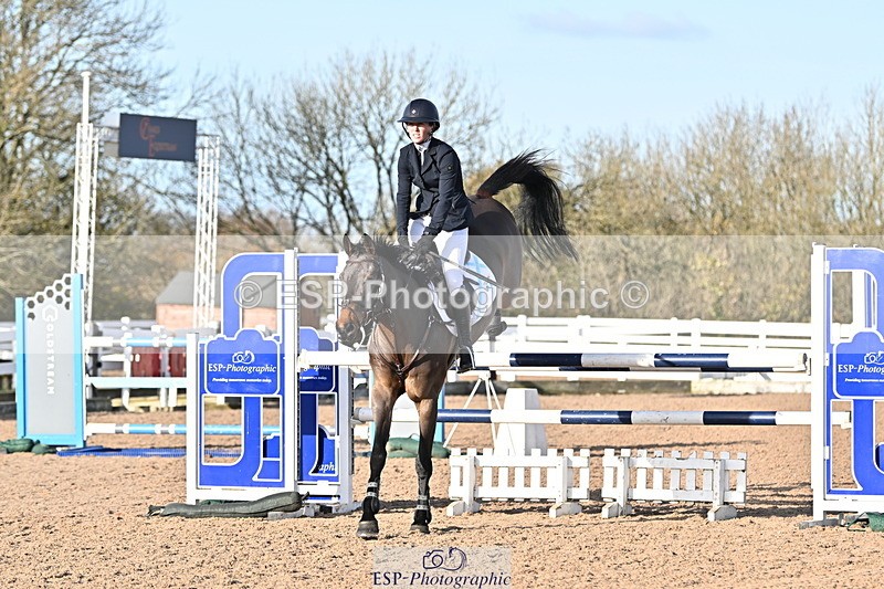 241113A-134644-00714 - Cls 05A&B Snr Fox & 1.20m Open