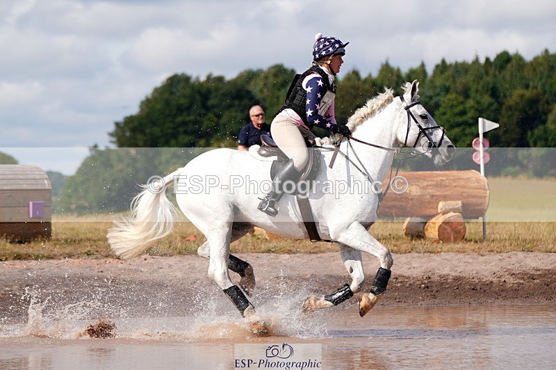 250803A-163350-17217 - Q-760-Sharon.Routley-KNOCKDOMNEY.SILVER.GAP