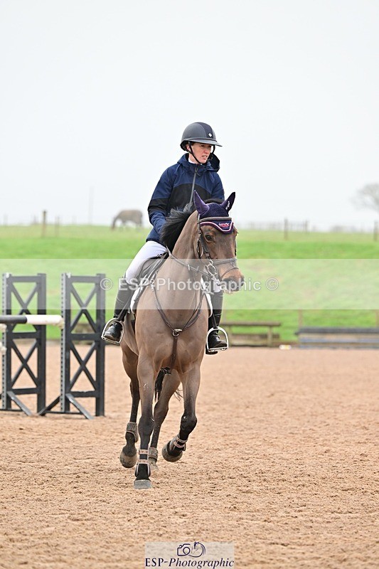 250122-123030-00378 - Cls 4 Newcomers and 1.10m