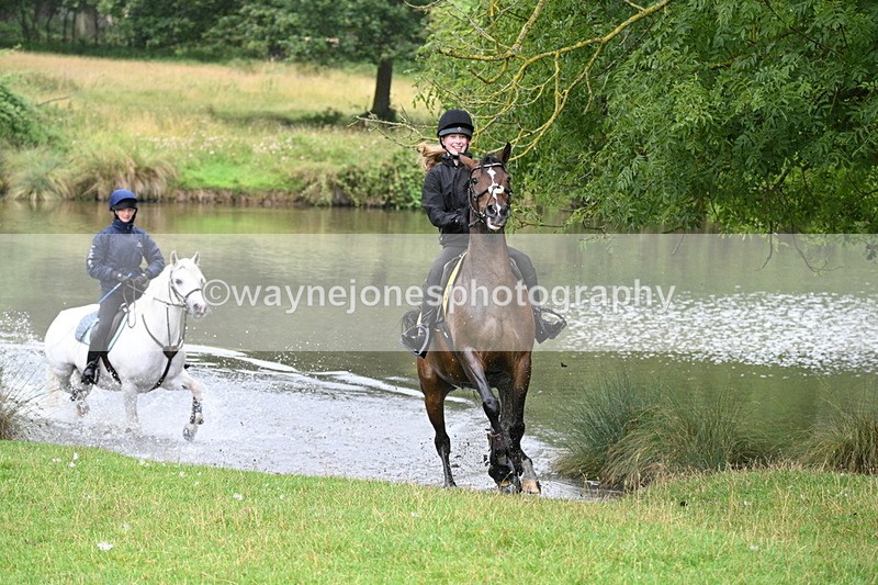 WJ7_6700 - Time at Water 09:30 to 10:00