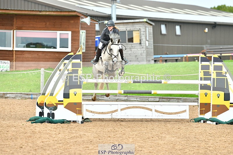 230805A-121345-00366 - Cls 3 Snr Foxhunter & 1.20m Open