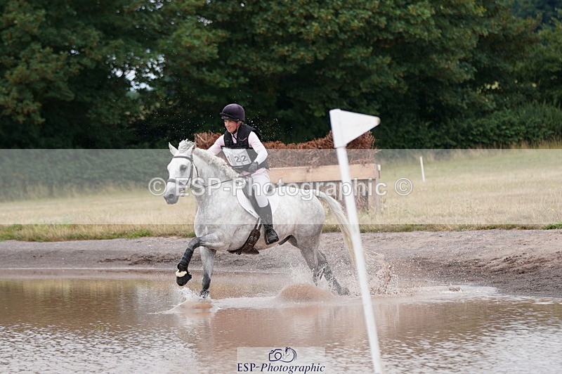 250802A-120828-03909 - C-122-Emma.Langfjord-Friend-MOUNTROSS.FIONN