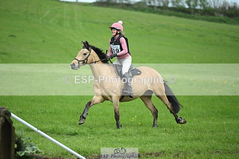 250419-153224-13103 - 619-Fiona.Lewis-BALLYANNY.BUTTONS