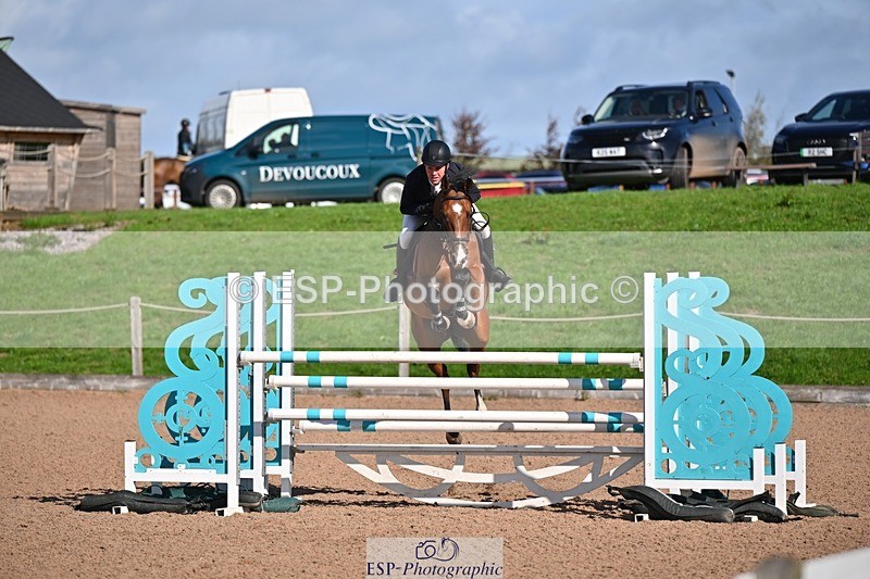 250912-102639-03905 - Cls 15 Snr Foxhunter