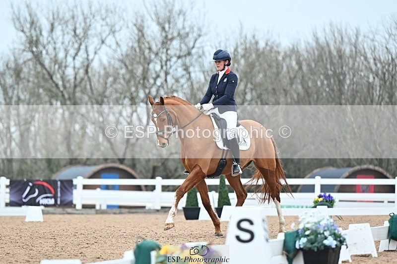 250214-094205-00653 - 161-Maddy.Frewin-Zevrado.Bliss