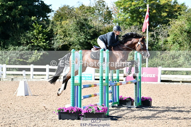 240913A-112250-03674 - Cls 21 Snr Discovery and 1m Open