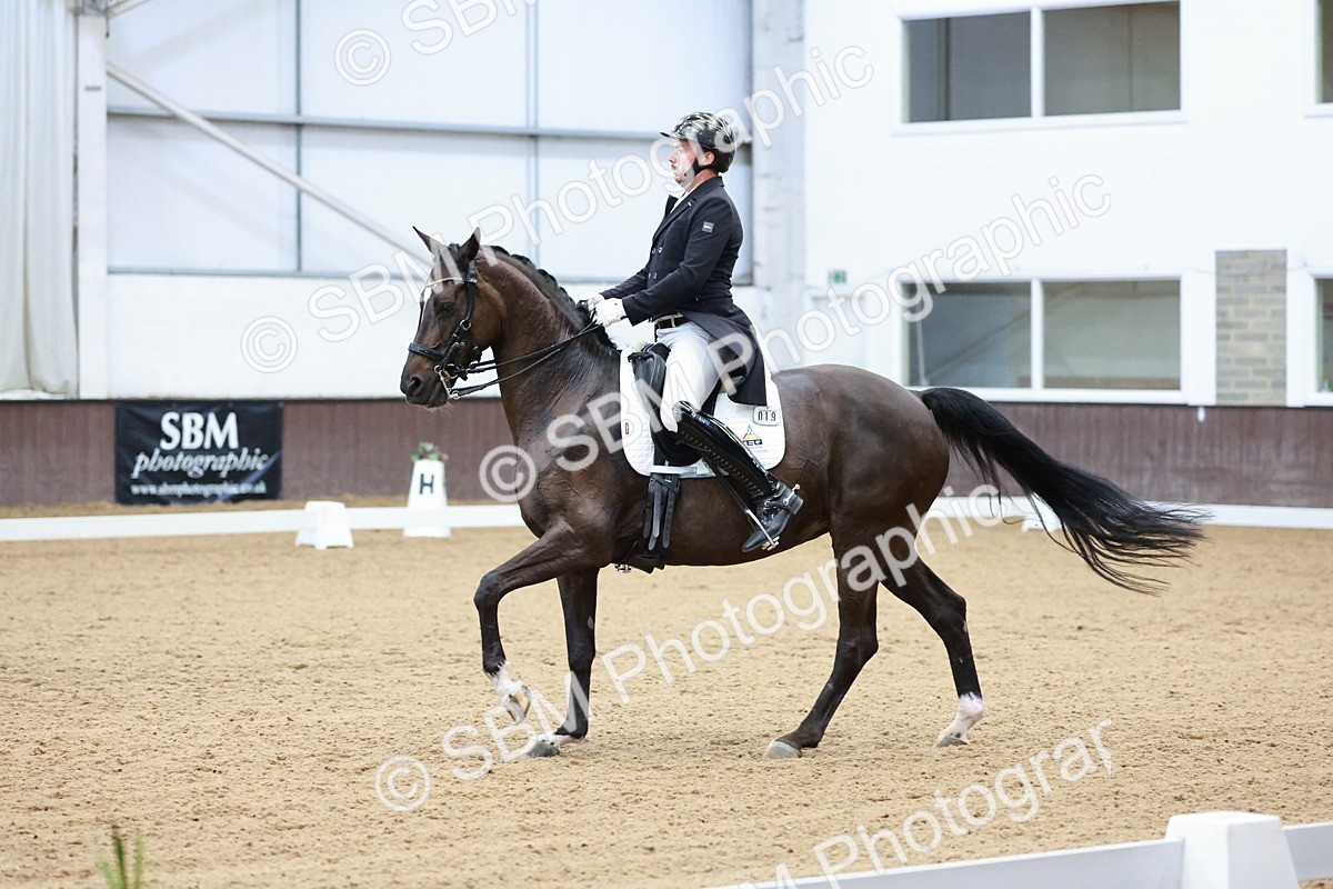 SBM_016665 - Class 5 - FEI INT II - 17.24-18.20