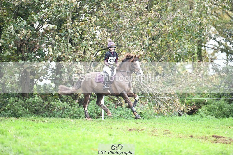 231021-133156-18057 - 432-DALEY-Oona.Gowan-SC+XC